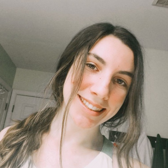 Meet your Posher, Maddy - Picture 1 of 1